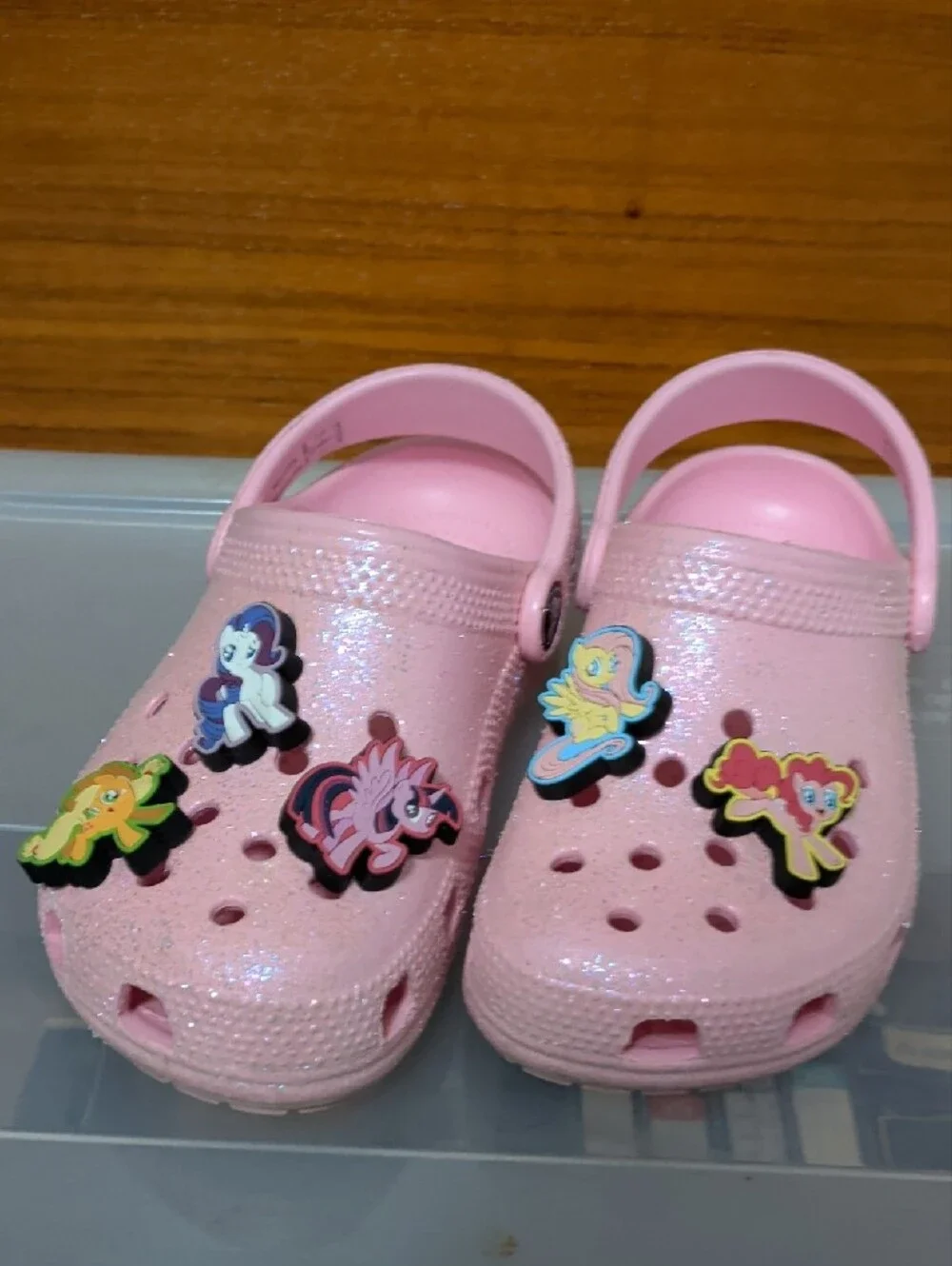 CROCS sparkly pink